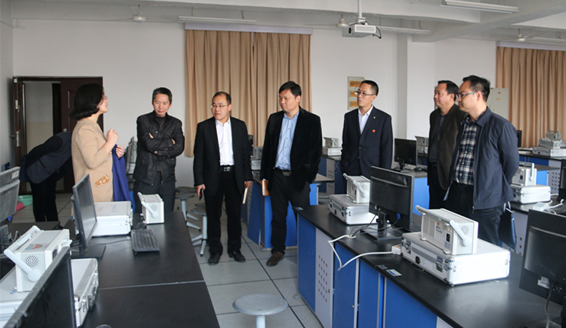 培养方案座谈2.jpg 培养方案座谈2.jpg