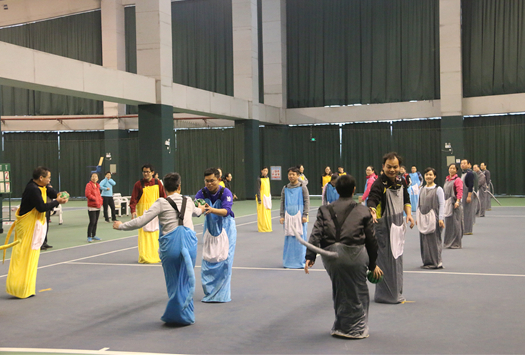 袋鼠运瓜_副本.jpg 袋鼠运瓜_副本.jpg