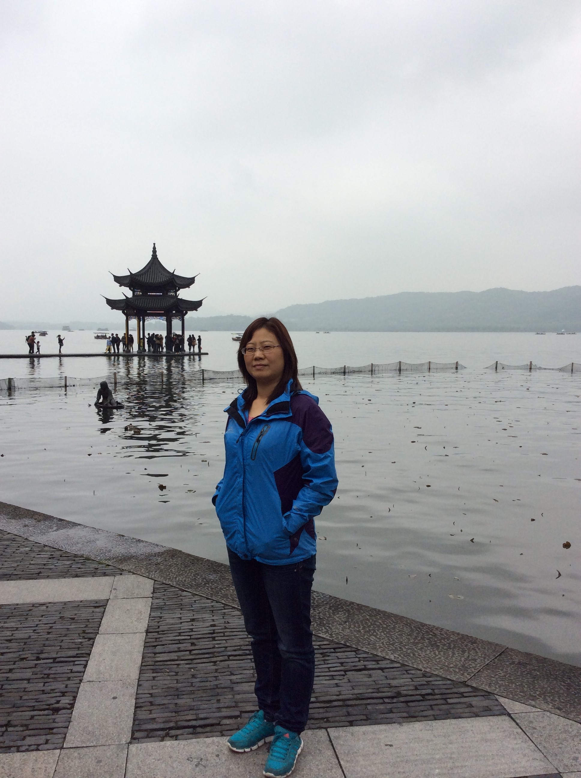 赵珊.jpg 赵珊.jpg